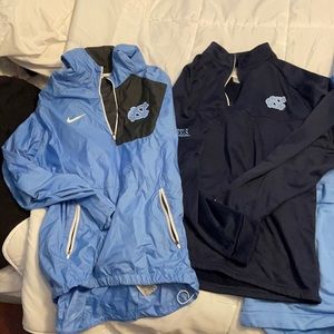 UNC BUDDLE! 3 jackets 2 long sleeve shirts. As is.